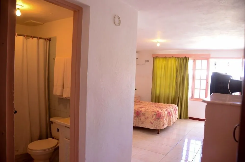 Marine View Hotel Ocho Rios 3*,
